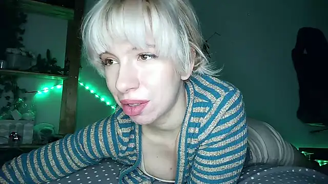 Snapshot of cruellagoth666 chatting on 02/01/25, 04:22 cruellagoth666 online show from 02/01/25, 04:22