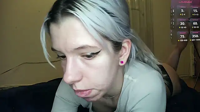 Snapshot of cruellagoth666 chatting on 07/03/26, 01:12 cruellagoth666 online show from 07/03/26, 01:12