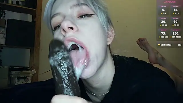 Snapshot of cruellagoth666 chatting on 05/01/26, 03:50 cruellagoth666 online show from 05/01/26, 03:50