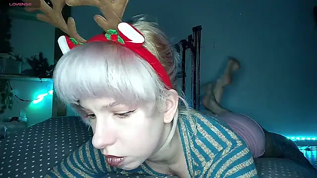 Snapshot of cruellagoth666 chatting on 12/24/24, 05:23 cruellagoth666 online show from 12/24/24, 05:23
