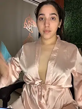 Amandanauty online show from 11/11/25, 09:20