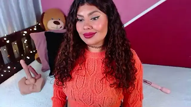 Queenamazon1 online show from 03/26/26, 04:22