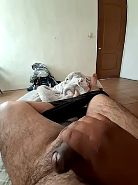 Calamaco07 online show from 10/13/25, 01:23