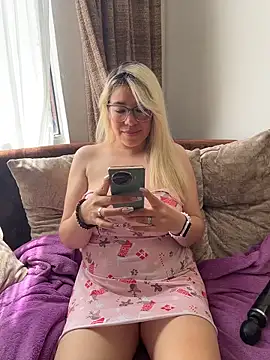 salomesweet13 online show from 12/19/25, 04:53