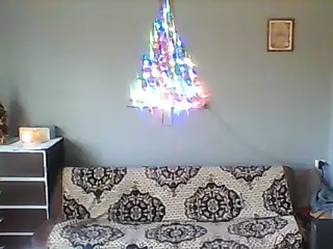 Snapshot of aroj95 chatting on 12/14/25, 02:00 aroj95 online show from 12/14/25, 02:00