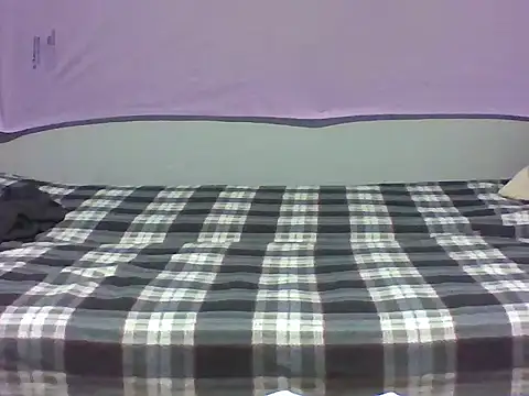 aroj95 online show from 12/23/25, 12:33