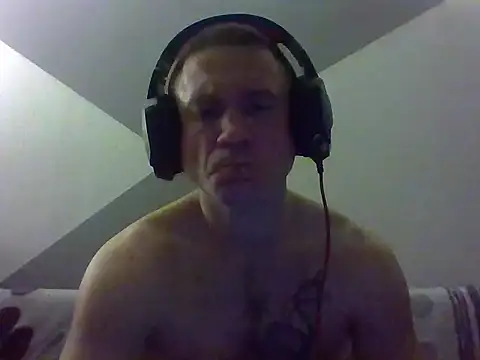 aroj95 online show from 03/26/26, 02:43