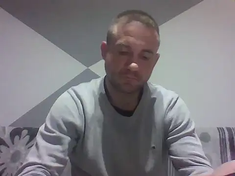 aroj95 online show from 04/02/26, 07:09