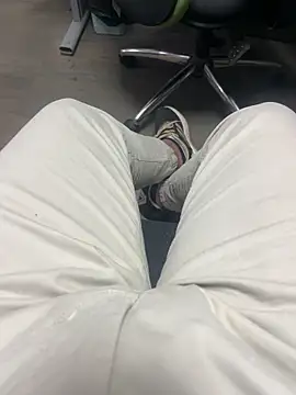 Bareilly Boy1 online show from 12/20/25, 10:07