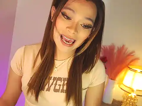 Snapshot of MajesticKitana chatting on 11/26/25, 05:07 MajesticKitana online show from 11/26/25, 05:07