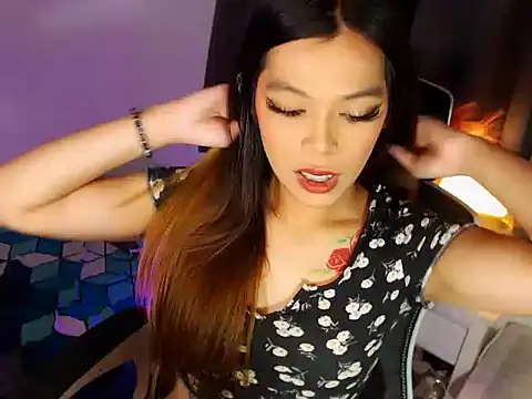 MajesticKitana online show from 05/19/26, 04:41