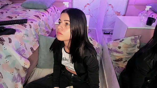 IvySanders1 online show from 11/10/25, 12:54