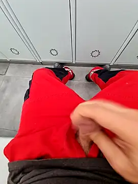 Snapshot of 987654Alf chatting on 12/05/25, 12:04 987654Alf online show from 12/05/25, 12:04