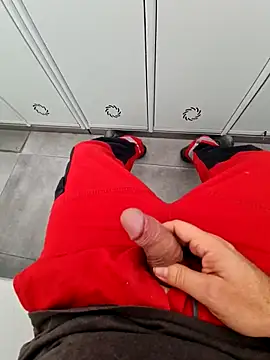 Snapshot of 987654Alf chatting on 12/04/25, 10:36 987654Alf online show from 12/04/25, 10:36