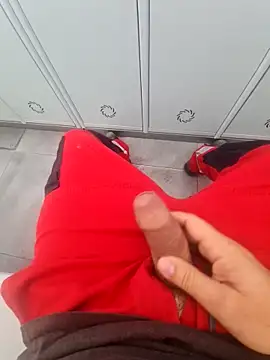 Snapshot of 987654Alf chatting on 11/18/25, 10:18 987654Alf online show from 11/18/25, 10:18