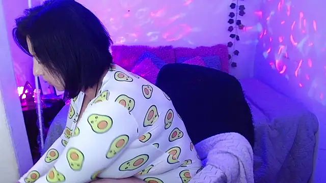 camilalatti online show from 10/18/25, 12:23