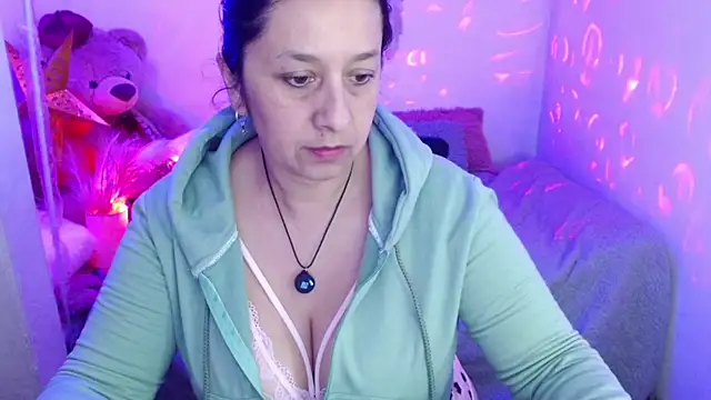 Snapshot of camilalatti chatting on 03/21/26, 12:45 camilalatti online show from 03/21/26, 12:45