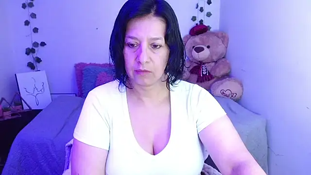 camilalatti online show from 09/23/25, 04:25