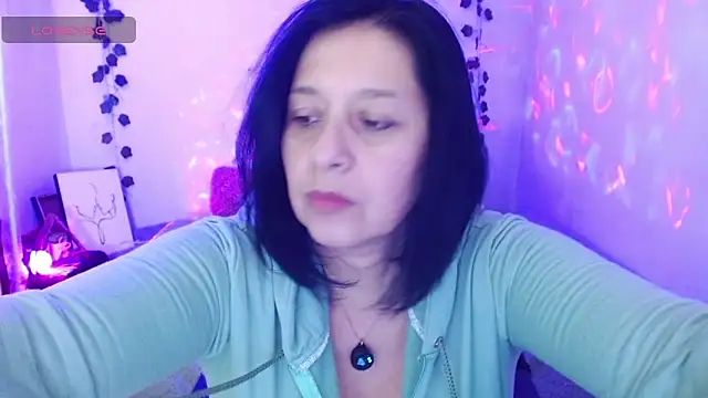 camilalatti online show from 12/05/25, 12:43