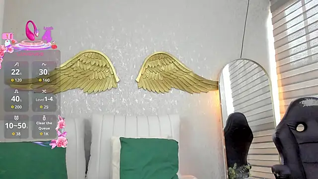 Snapshot of EmmaFerrary chatting on 06/15/26, 10:31 EmmaFerrary online show from 06/15/26, 10:31