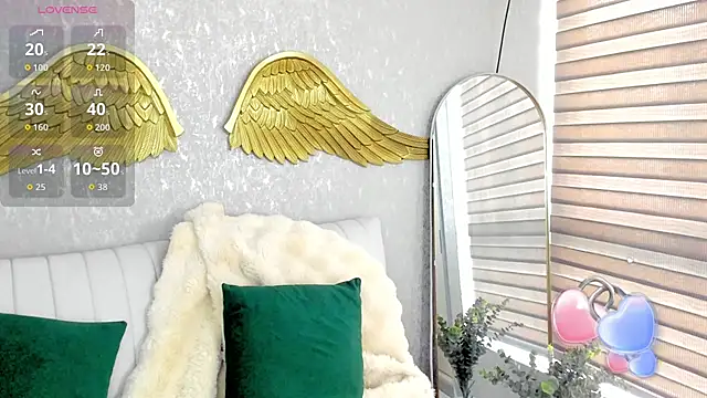 Snapshot of EmmaFerrary chatting on 11/14/25, 03:59 EmmaFerrary online show from 11/14/25, 03:59