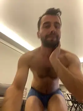 Snapshot of Emre-34 chatting on 09/20/25, 04:56 Emre-34 online show from 09/20/25, 04:56