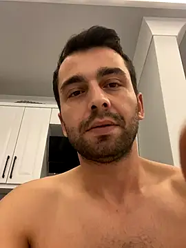 Snapshot of Emre-34 chatting on 10/29/25, 04:39 Emre-34 online show from 10/29/25, 04:39