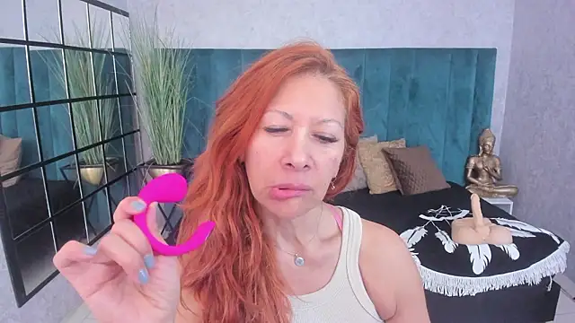 cintiagreyx online show from 02/10/26, 11:31