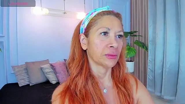 cintiagreyx online show from 04/07/26, 11:45