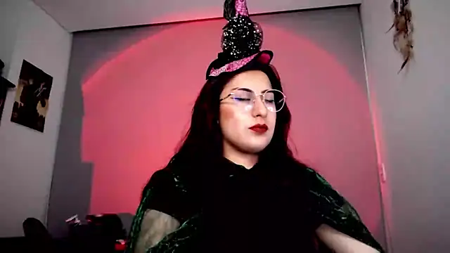 Snapshot of Scarlett_Sen chatting on 10/27/25, 01:45 Scarlett Sen online show from 10/27/25, 01:45