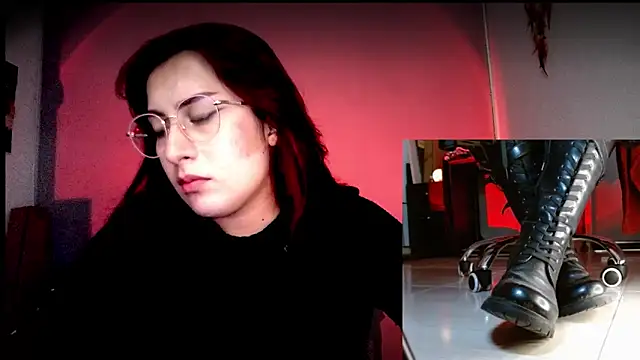 Snapshot of Scarlett_Sen chatting on 12/05/25, 01:21 Scarlett Sen online show from 12/05/25, 01:21