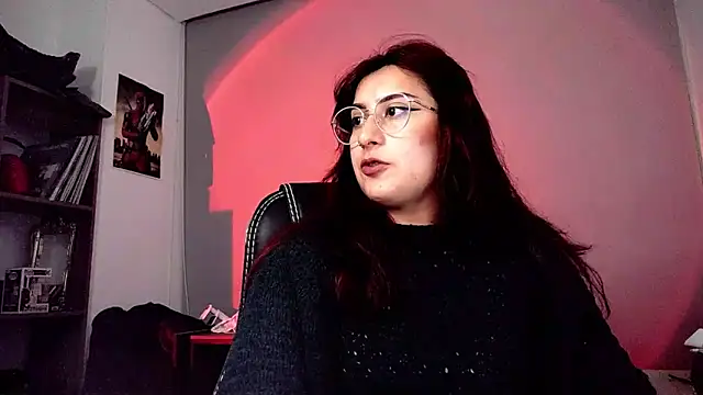 Snapshot of Scarlett_Sen chatting on 11/07/25, 01:04 Scarlett Sen online show from 11/07/25, 01:04