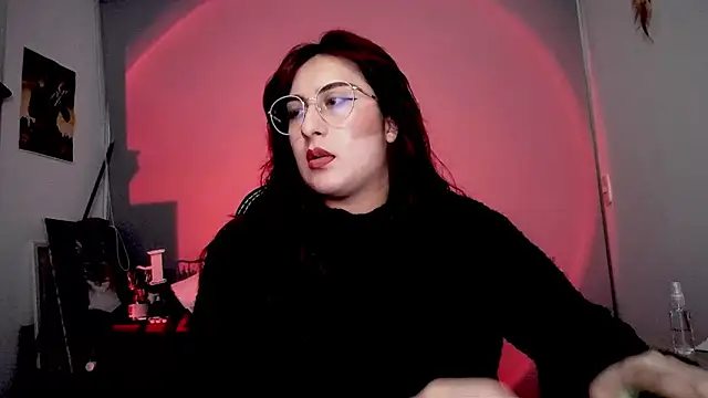 Snapshot of Scarlett_Sen chatting on 11/19/25, 01:44 Scarlett Sen online show from 11/19/25, 01:44