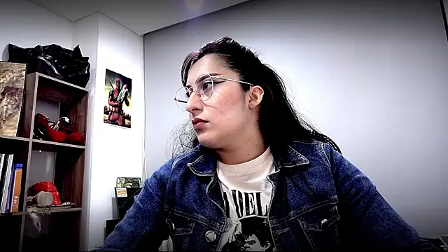 Snapshot of Scarlett_Sen chatting on 03/06/26, 01:06 Scarlett Sen online show from 03/06/26, 01:06