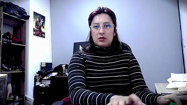Snapshot of Scarlett_Sen chatting on 05/21/26, 02:25 Scarlett Sen online show from 05/21/26, 02:25