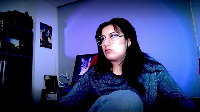 Snapshot of Scarlett_Sen chatting on 03/17/26, 02:53 Scarlett Sen online show from 03/17/26, 02:53
