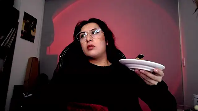 Snapshot of Scarlett_Sen chatting on 10/22/25, 02:16 Scarlett Sen online show from 10/22/25, 02:16