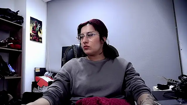 Snapshot of Scarlett_Sen chatting on 04/28/26, 02:43 Scarlett Sen online show from 04/28/26, 02:43