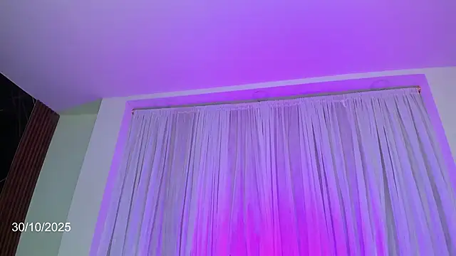 jaddyk  online show from 10/30/25, 09:44