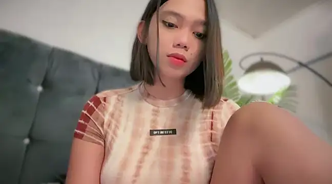 Snapshot of GenesisCastillano chatting on 02/20/25, 03:30 GenesisCastillano online show from 02/20/25, 03:30