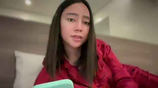 Snapshot of GenesisCastillano chatting on 09/11/25, 06:46 GenesisCastillano online show from 09/11/25, 06:46