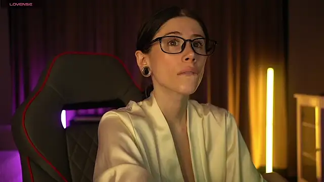 Your Nicolett online show from 12/17/25, 12:26