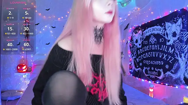 Misty Shadow online show from 10/31/25, 10:38