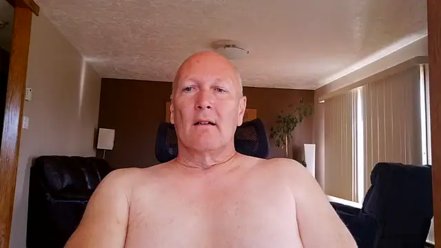 Snapshot of BasicAnt chatting on 07/06/26, 02:46 BasicAnt online show from 07/06/26, 02:46
