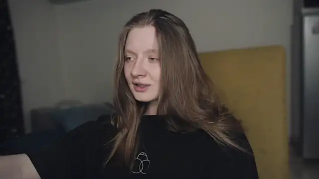 Snapshot of mollytuck chatting on 01/18/25, 03:05 mollytuck online show from 01/18/25, 03:05