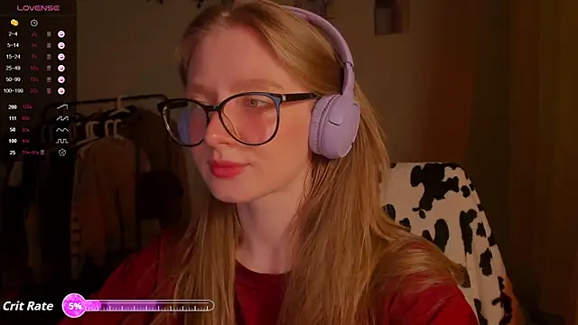 Snapshot of mollytuck chatting on 01/11/26, 03:08 mollytuck online show from 01/11/26, 03:08