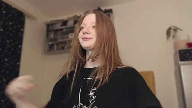 Snapshot of mollytuck chatting on 01/04/25, 02:04 mollytuck online show from 01/04/25, 02:04