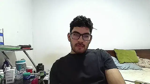 x-sebastian online show from 12/01/24, 08:47