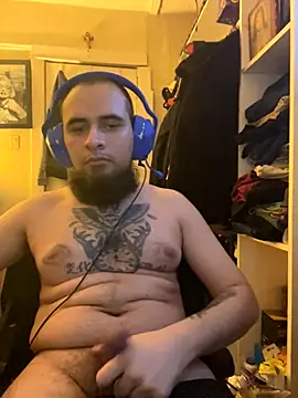 Snapshot of cnasty5621333 chatting on 11/08/25, 02:37 cnasty5621333 online show from 11/08/25, 02:37