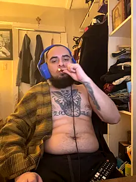 Snapshot of cnasty5621333 chatting on 10/27/25, 03:35 cnasty5621333 online show from 10/27/25, 03:35